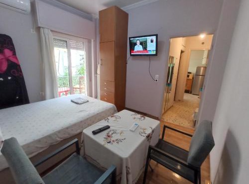 flower apartment-Hilton-US embassy in Athens