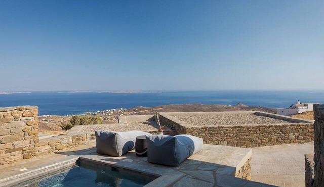 Fos Suite by Vivian Horizon Tinos, Vivian Suites Tinos in Tinos