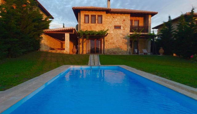 Fruit Garden Villas in Kriopigi