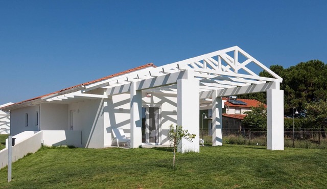 Garden Villa 2-6 persons in Douneika