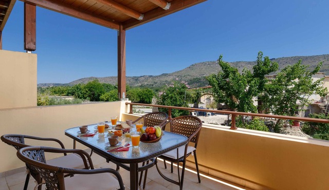 Gardenia - Shiny Charming Duplex with Pool Access in Chania