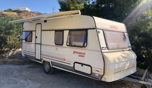 Giorgos caravan in Ierápetra