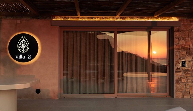 GkF Luxury Villas - 2 Bedroom Cave Villa
