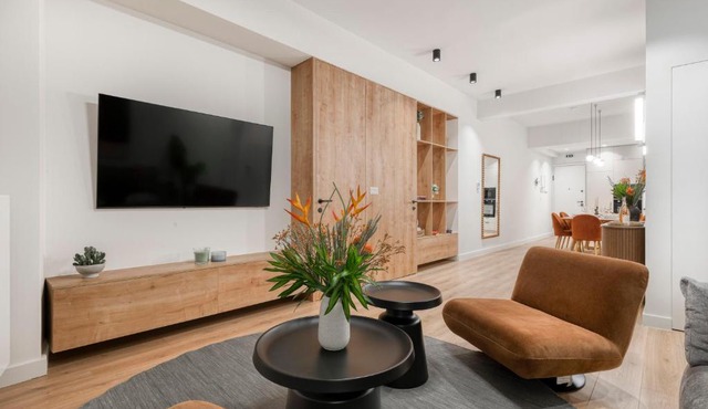 Glyfada Nest in Athens