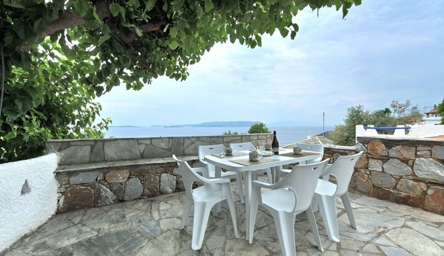 Villa CAMELIA+VERONICA. Infinity panoramic pool. Privileged view of the Egean. in Klima Skopelos Island North Sporades