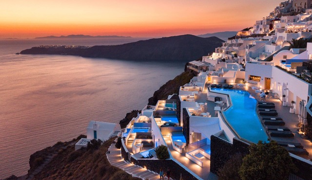 Grace Hotel, Auberge Collection