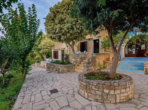 Group accommodation in Crete separate houses in Apokoronas
