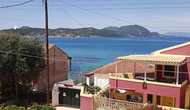 Holiday apartment Chlomos for 1 - 2 persons - Holiday house in Chlomos