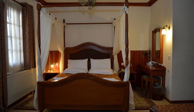 Hotel Adonis