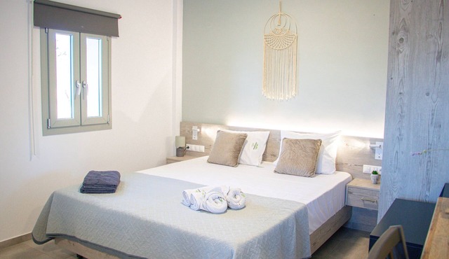 House of Harmony Suites | Antonia in Agia Pelagia