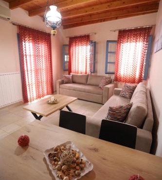 Hytra view house in Kythira