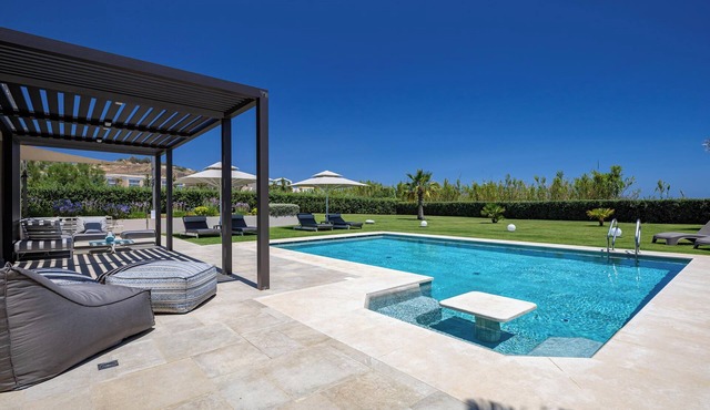 Iniada Villa II – Beachside Retreat by etouri in Chania
