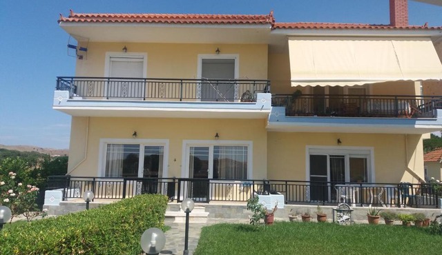 Irene's Sunny apartment in Limnos