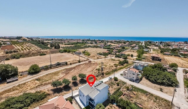 Ireon Luxury Suites 4 by RentalsPro - Nea Plagia Halkidiki in Nea Plagia
