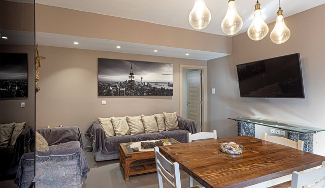 Irinis Apartments Karfas | Modern Spacious Apt