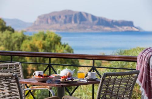 Iris Beach Hotel in Monemvasia