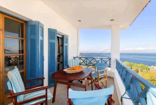Iris Home in Souvala