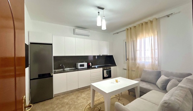 Ishem Green View Two Bedrooms Free Wi-Fi Garden Private Parking in Ishëm