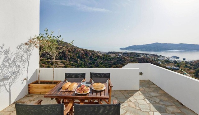 ISholidays Kímolos Residence