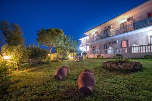 JuliaStudios in Amoudi