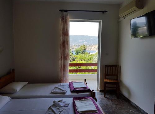 Kaikas Studios & Apartments in Poros