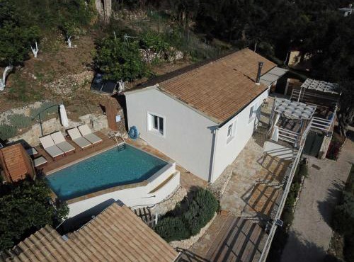 Kalyva Country House , private access to a family beach in Benitses