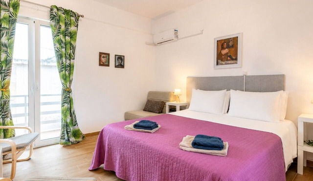 Karavaki Rooms | Comfortable Stay, 5 Minutes from the Beach in Limni Keriou