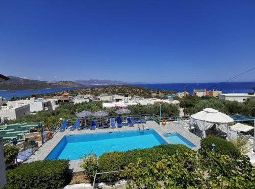 Kassandra Garden Residence in Istro