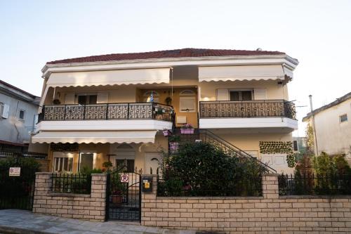 Katherine Home in Eleoúsa