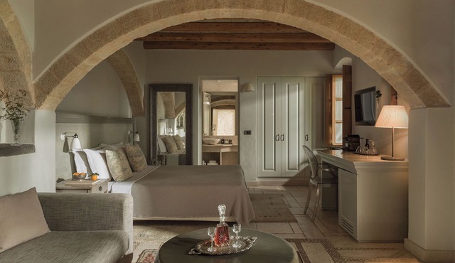 Kinsterna Hotel in Monemvasia