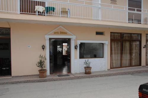 Koronis Hotel in Tolo