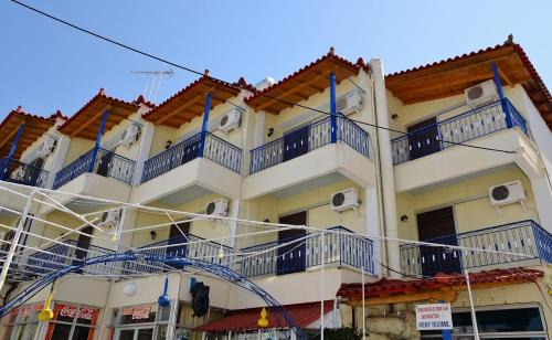 KOTSIFAS ROOMS in Tyros