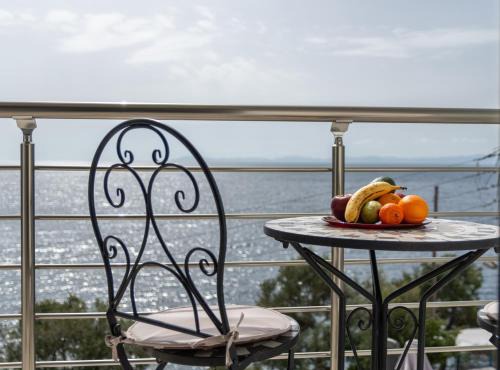 L&D Apartment in Neos Marmaras