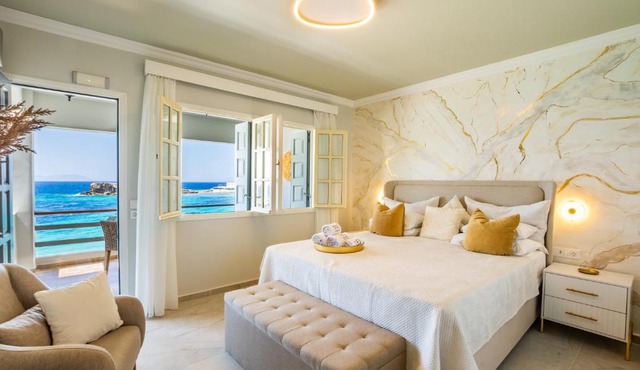 Le Grand Bleu Studios & Apartments in Lefkos Karpathou