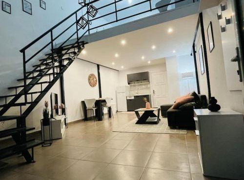 Leos Dream Apartment in Drama