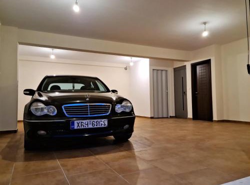Lirtzis Luxury Villa in Polygryos