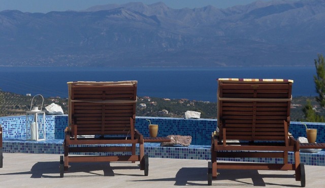Luxurious villa with breathtaking sea views and private pool. in Koroni