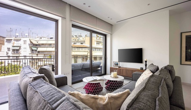 Luxurry 2BR Penthouse in Pangrati | Huge Balcony in Athina