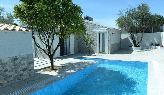 Luxury JustFor2 Villa in Corfu