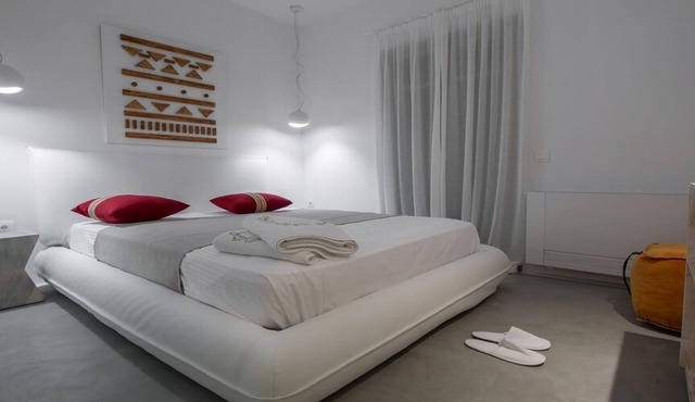 Luxury Naxos Suite | Elegant Villa | 3 Bedrooms | Panoramic Sea Views in Naxos