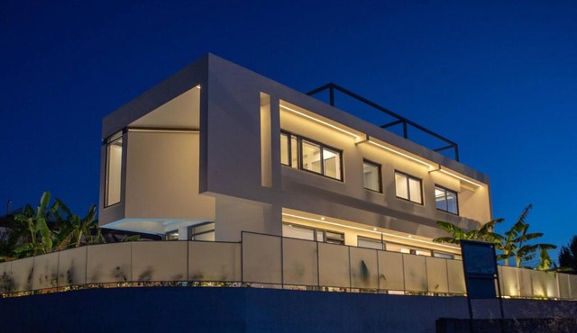 Luxury Villa Glass - 200 meters From The Beach no6 in Daratso