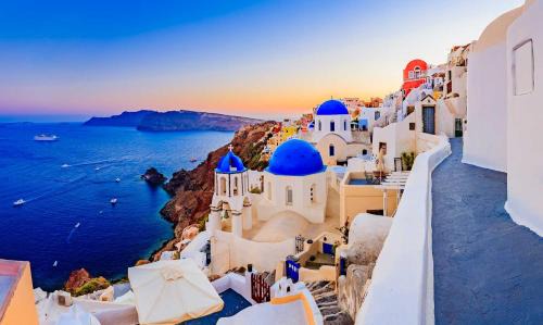 Luxury Villa OIA GREECE