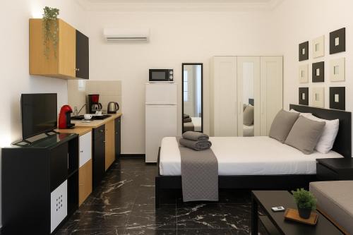 Maison Melpo Κatholikis Room