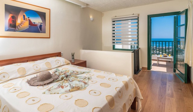 Maisonette with Sea View, Kalimera Village in Hersonissos