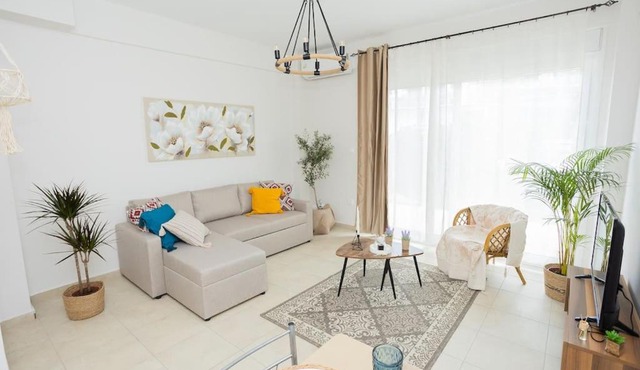 Make yourself at home! MYSTH in Nea Fokea