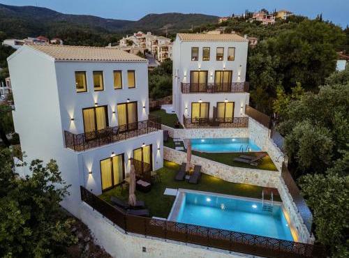 Malou and Charma Villas in Syvota
