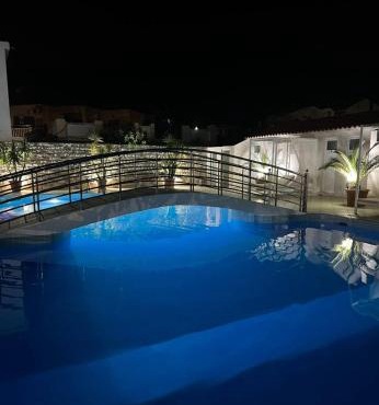 Mando Apartments in Samos