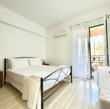 Maria's House in Perama