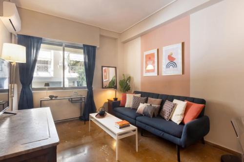 Marina Zeas apartment by the sea in Piraeus