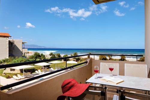 Matzi Hotel Apartments in Gerani